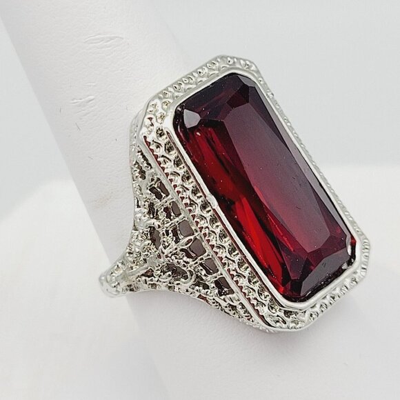 Emerald Cut Red Glass Filigree Ring Sz 7.75 Vintage New Old Stock Silver Tone - Picture 4 of 11